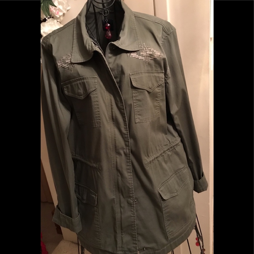 NWOT  Gap Light Weight Jacket Green